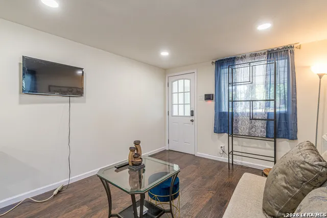 207 Hermine Blvd Unit 2 San Antonio, TX 78212