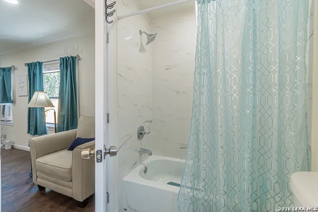 207 Hermine Blvd Unit 2 San Antonio, TX 78212