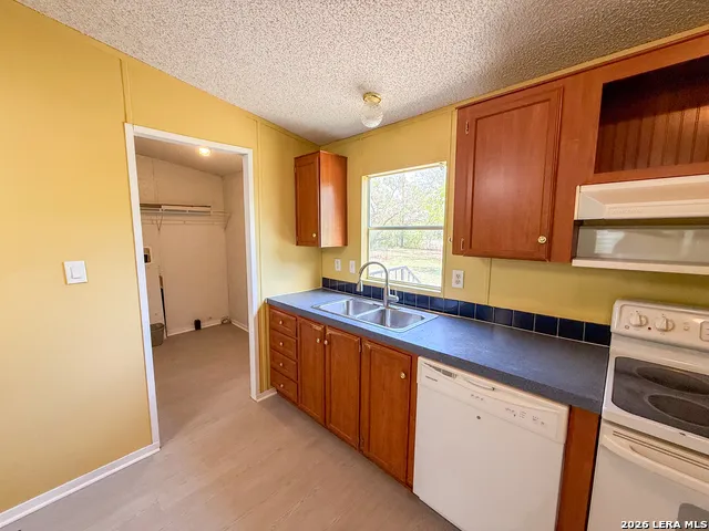4506 Legend Falls San Antonio, TX 78253