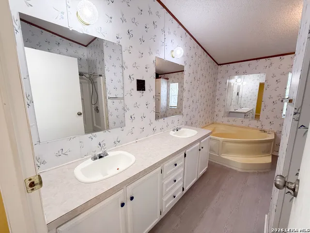 4506 Legend Falls San Antonio, TX 78253