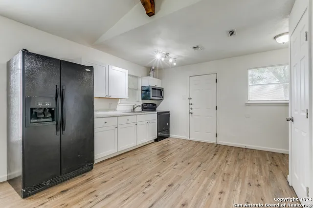 1731 ESCALON AVE San Antonio, TX 78221