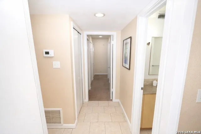 8642 fredericksburg Unit 406 San Antonio, TX 78240