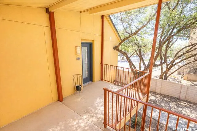 8642 fredericksburg Unit 406 San Antonio, TX 78240