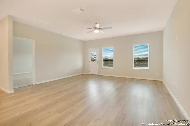 1247 Meyers Mdw New Braunfels, TX 78130