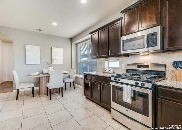 14218 Saratoga San Antonio, TX 78254