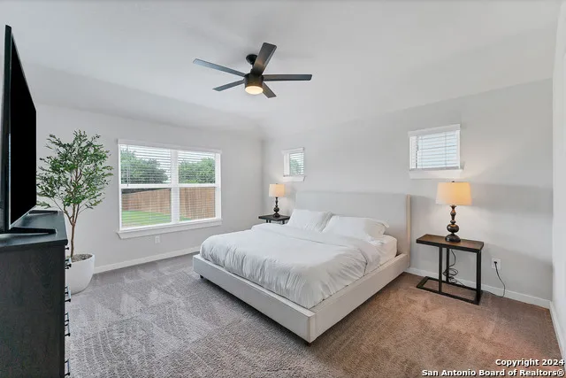 4323 W Vasquez Cir Converse, TX 78109