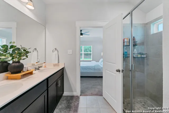 4323 W Vasquez Cir Converse, TX 78109