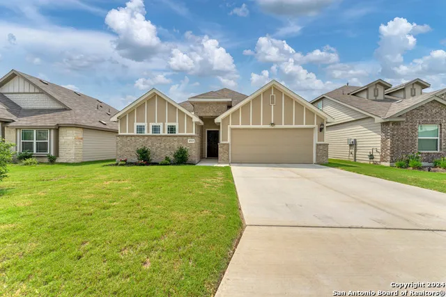 4323 W Vasquez Cir Converse, TX 78109