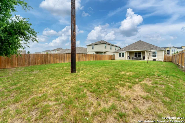 4323 W Vasquez Cir Converse, TX 78109