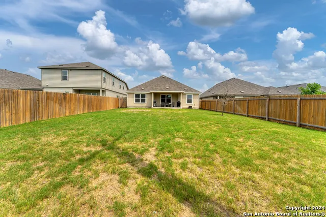 4323 W Vasquez Cir Converse, TX 78109