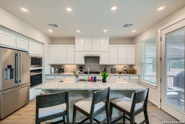 10710 SALEH COR San Antonio, TX 78224