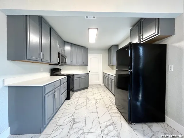 3710 Candleglenn San Antonio, TX 78244