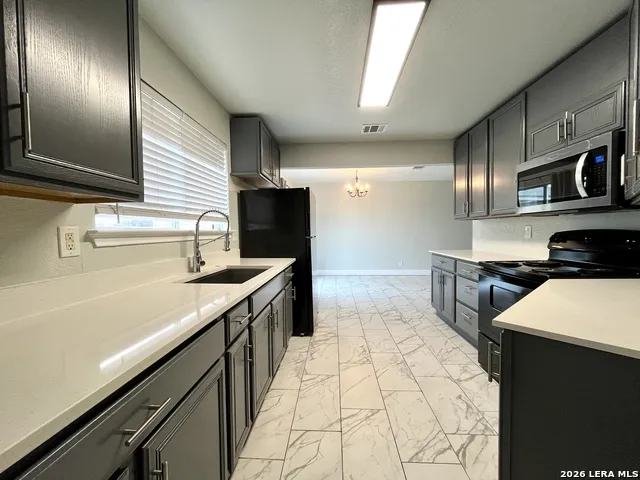 3710 Candleglenn San Antonio, TX 78244