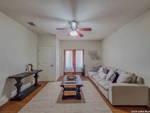 432 WASHINGTON ST Eagle Pass, TX 78852