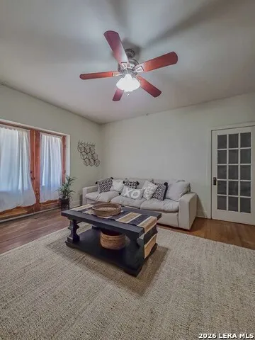 432 WASHINGTON ST Eagle Pass, TX 78852
