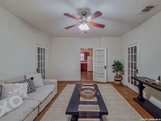 432 WASHINGTON ST Eagle Pass, TX 78852