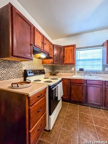 432 WASHINGTON ST Eagle Pass, TX 78852