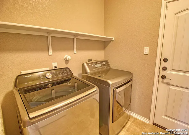 1997 BRANDYWINE DR New Braunfels, TX 78130