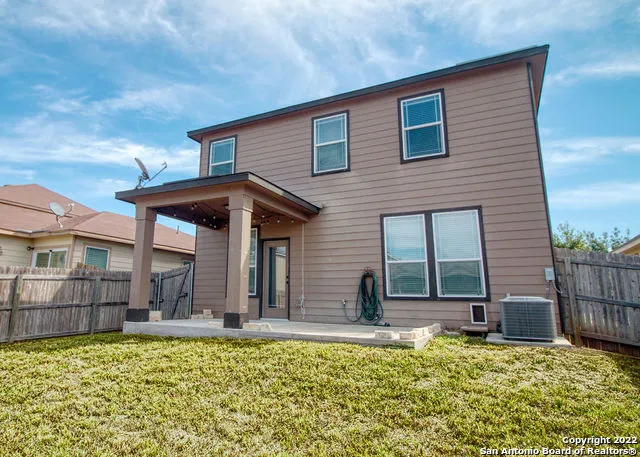 1997 BRANDYWINE DR New Braunfels, TX 78130