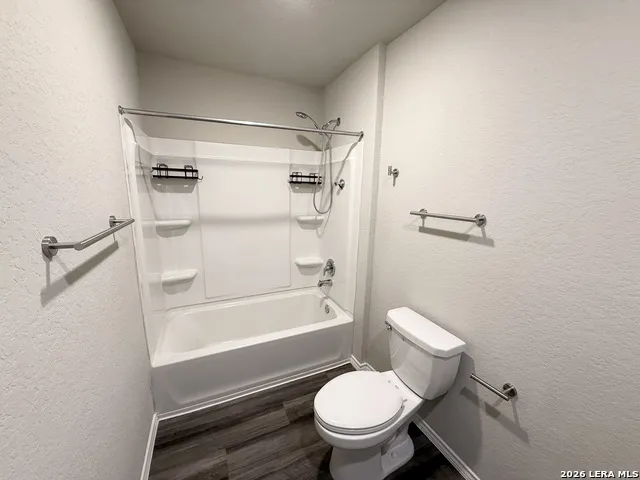 10310 Waverunner Converse, TX 78109