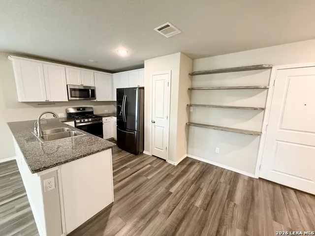 10310 Waverunner Converse, TX 78109