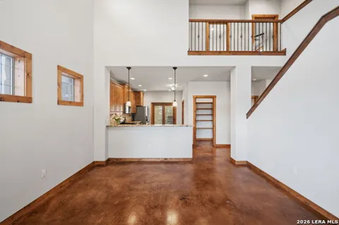 1694 GRUENE VINEYARD CROSSING
