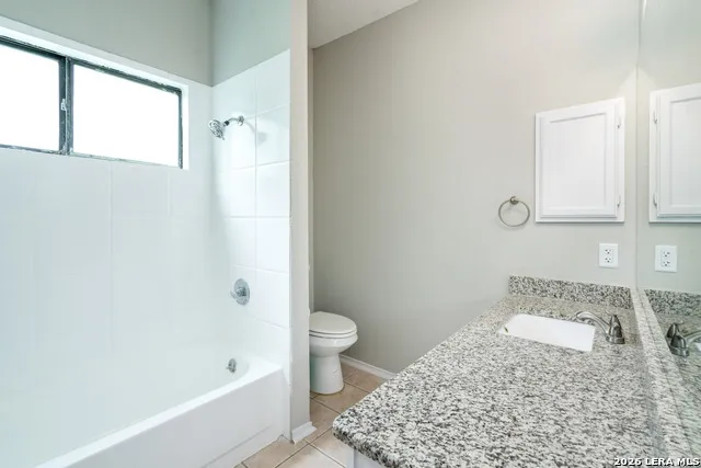 2826 VILLAGE PKWY San Antonio, TX 78251