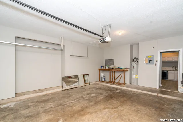 2826 VILLAGE PKWY San Antonio, TX 78251