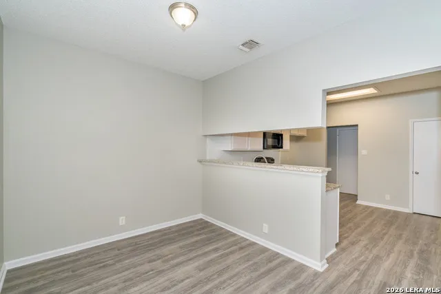 2826 VILLAGE PKWY San Antonio, TX 78251