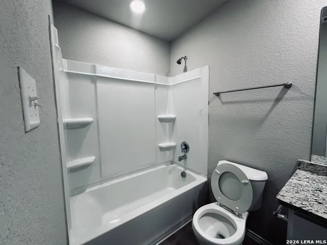 7356 MISTY RIDGE DR Unit 8 Converse, TX 78109