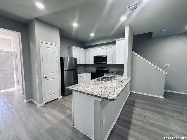 7356 MISTY RIDGE DR Unit 8 Converse, TX 78109