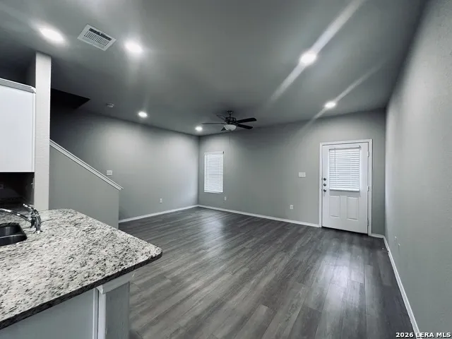 7356 MISTY RIDGE DR Unit 8 Converse, TX 78109