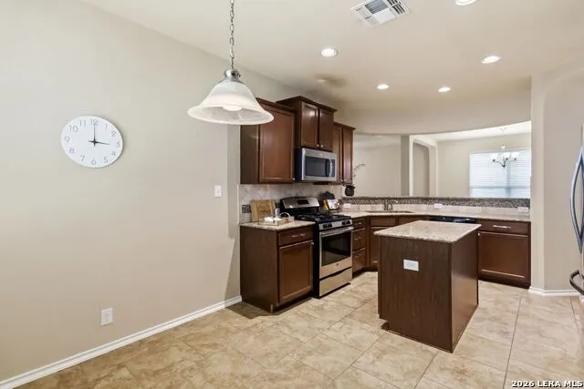 9006 Hubbard Hill San Antonio, TX 78254