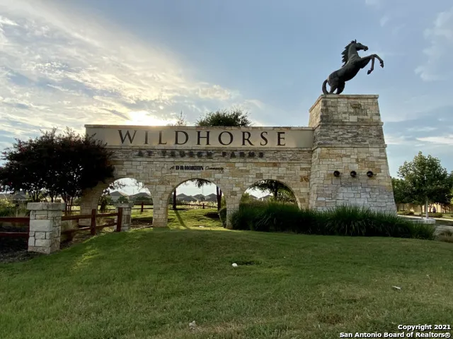 9006 Hubbard Hill San Antonio, TX 78254