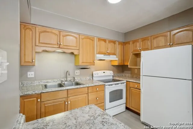 5023 CONCORD RDG San Antonio, TX 78228