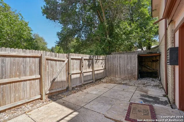 5023 CONCORD RDG San Antonio, TX 78228