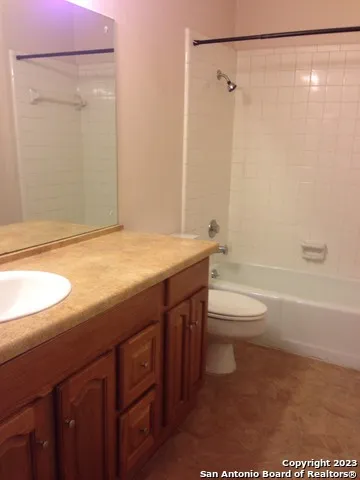 4002 Glenrock Dr Unit 4002 San Antonio, TX 78240