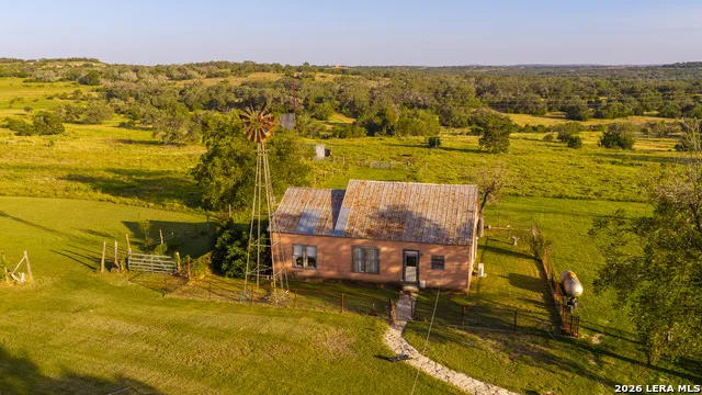 552+/- ACRES Robinson Rd Johnson City, TX 78636