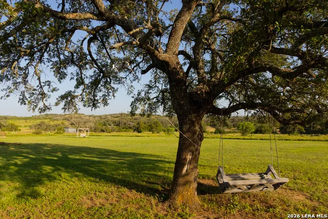 552+/- ACRES Robinson Rd Johnson City, TX 78636