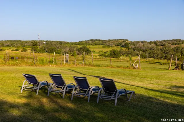 552+/- ACRES Robinson Rd Johnson City, TX 78636