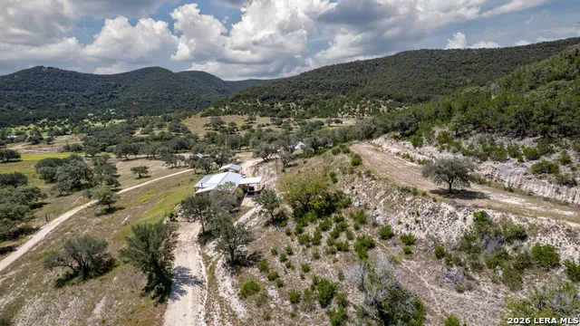2242 Patterson Creek Rd Leakey, TX 78873