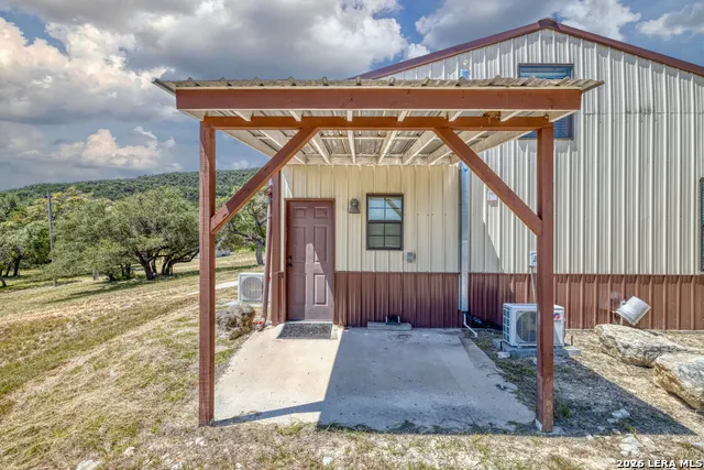 2242 Patterson Creek Rd Leakey, TX 78873