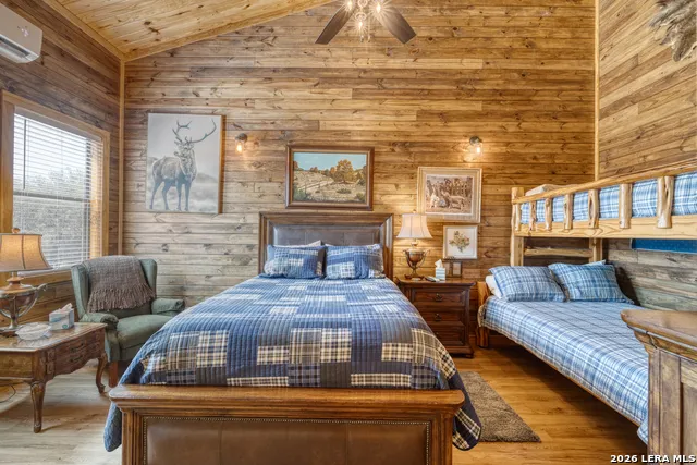 2242 Patterson Creek Rd Leakey, TX 78873