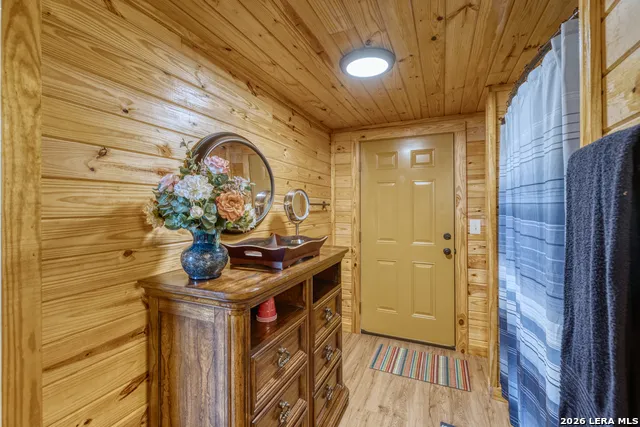 2242 Patterson Creek Rd Leakey, TX 78873