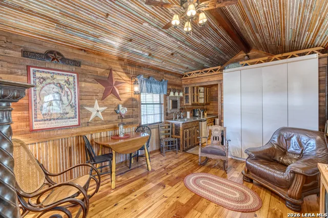 2242 Patterson Creek Rd Leakey, TX 78873