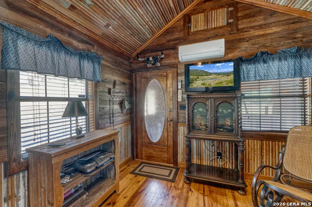 2242 Patterson Creek Rd Leakey, TX 78873
