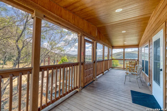 2242 Patterson Creek Rd Leakey, TX 78873
