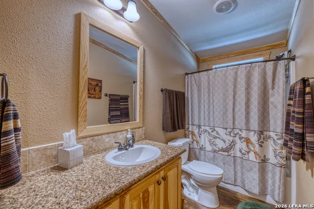 2242 Patterson Creek Rd Leakey, TX 78873