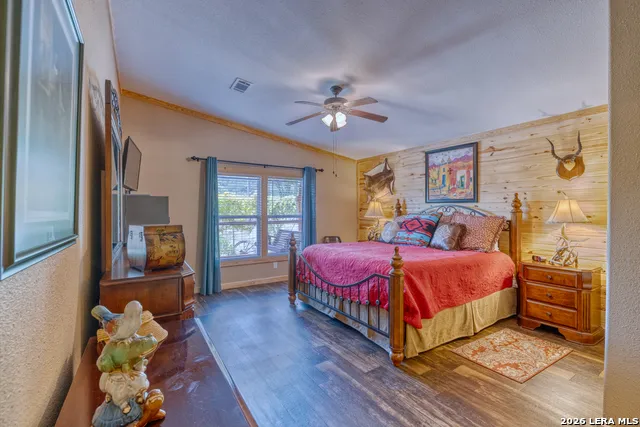 2242 Patterson Creek Rd Leakey, TX 78873