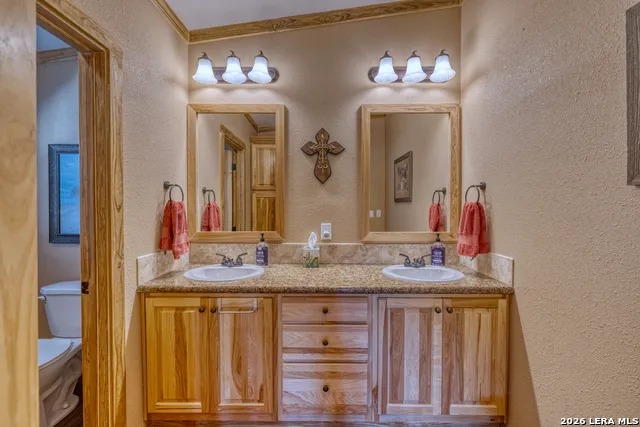 2242 Patterson Creek Rd Leakey, TX 78873